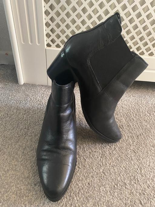 Buy & Sell West Midlands Birmingham - Photos for M&S Black Leather Ankle Boots - Size 7