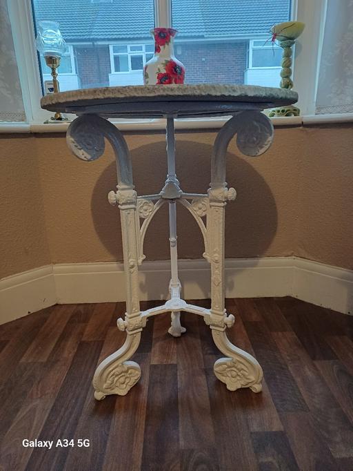 Buy & Sell Lincolnshire North East Lincolnshire - Photos for Cast Iron Table