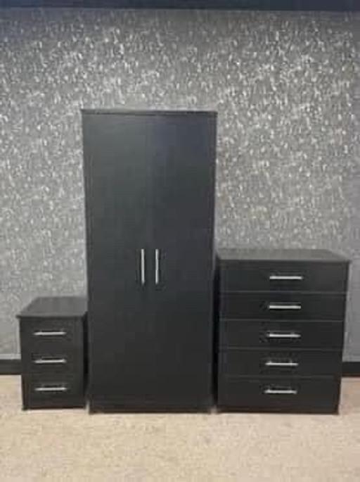 Buy & Sell South Yorkshire Rotherham - Photos for Nova black wardrobe chest and bedside