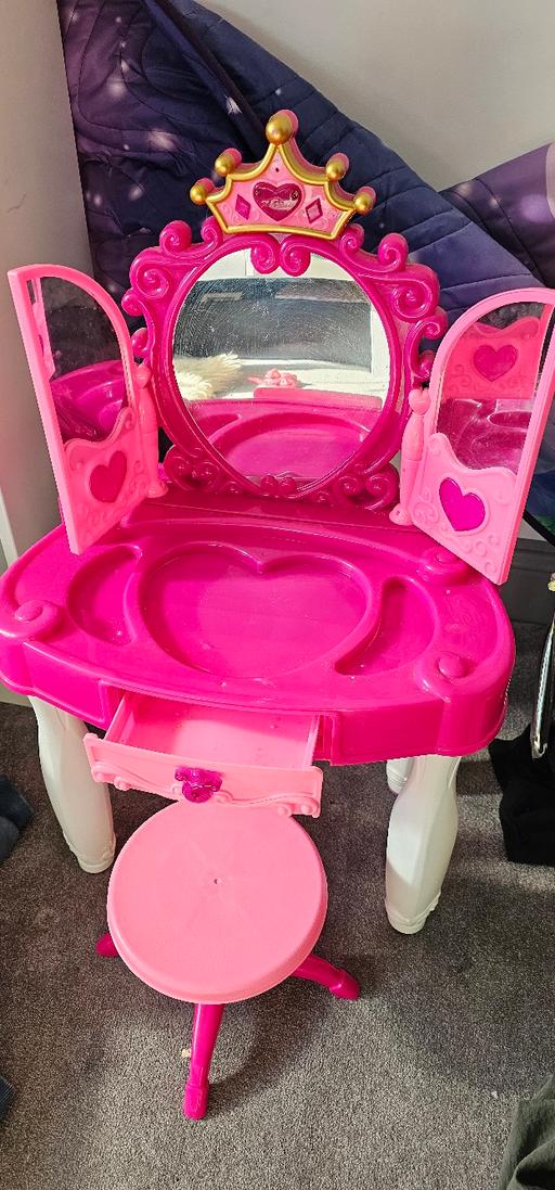 Buy & Sell West London Hillingdon - Photos for Kids Play Make Up Dressing Table