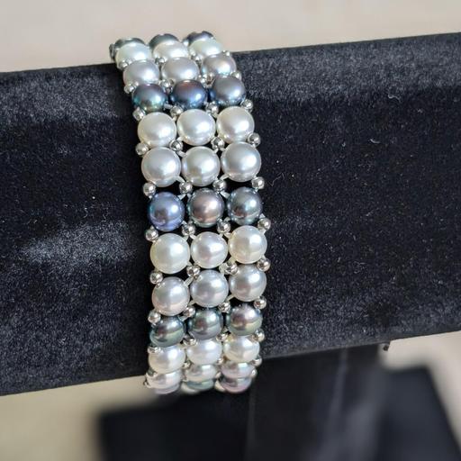 Buy & Sell South East London Croydon - Photos for NEW Freshwater Pearl Bracelet