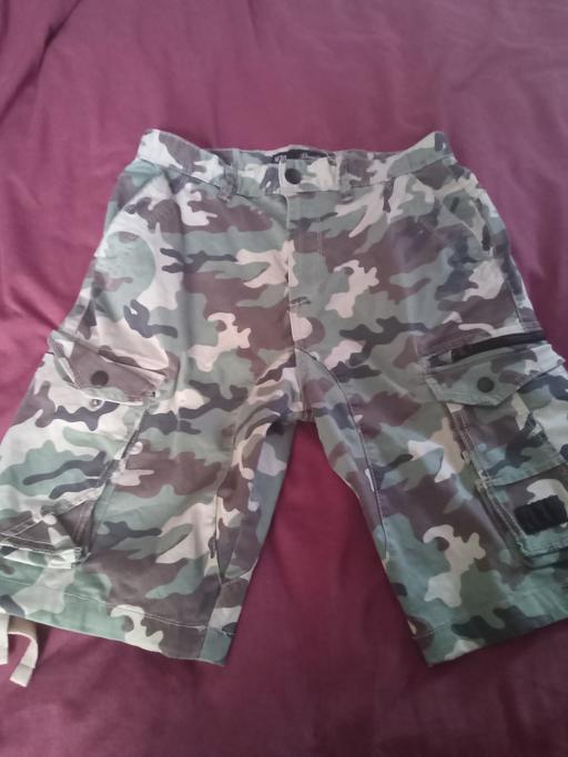 Buy & Sell Carmarthenshire - Wales Llanelli - SA15 - Photos for Cargo Shorts W30