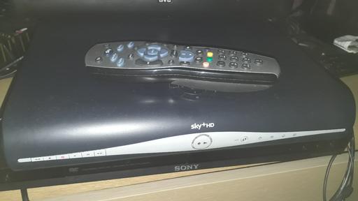 Buy & Sell West Midlands Birmingham - Photos for SKY HD +BOX WITH REMOTE CONTROL AND HMDI LE