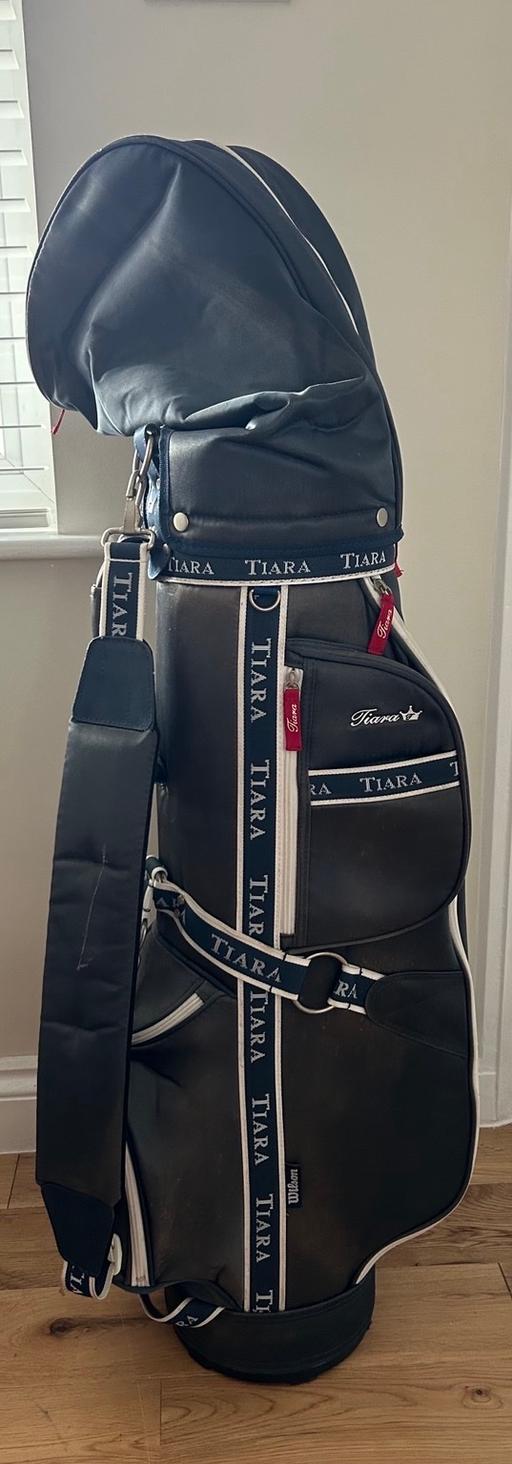 Buy & Sell Surrey Spelthorne - Photos for Wilson golf bag