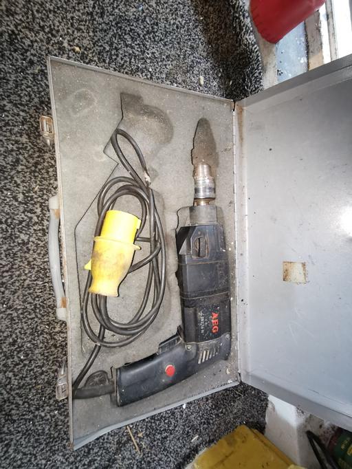 Buy & Sell West Midlands Birmingham - Photos for 2x drills & 110v box & box of drill bits