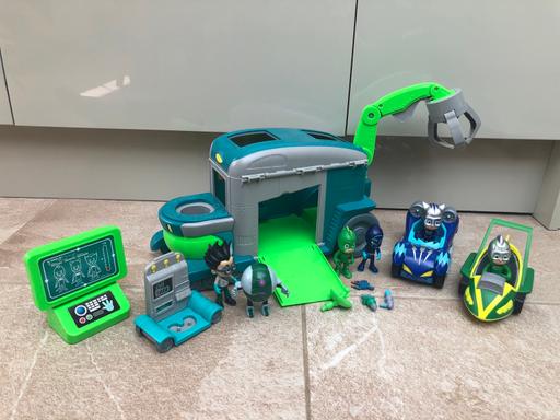 Buy & Sell West Midlands Walsall - Photos for PJ Masks Playset & Figures