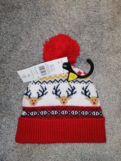 Buy & Sell West Midlands Birmingham - Photos for Christmas Beanie Hat Aged 7 to 10 BNWT