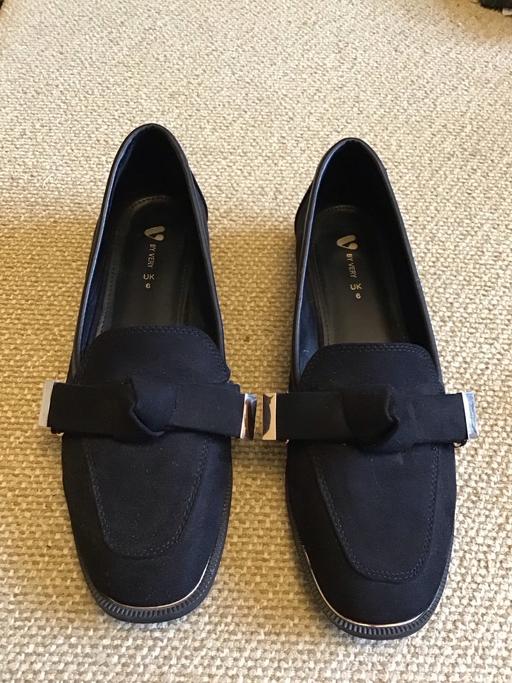 Buy & Sell Derbyshire Chesterfield - Photos for VERY black faux suede S6 loafers Bow detail