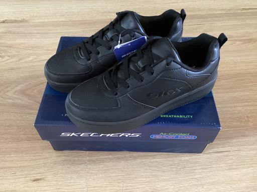 Buy & Sell Kent Maidstone - Photos for Boys Skechers Trainers Size 3