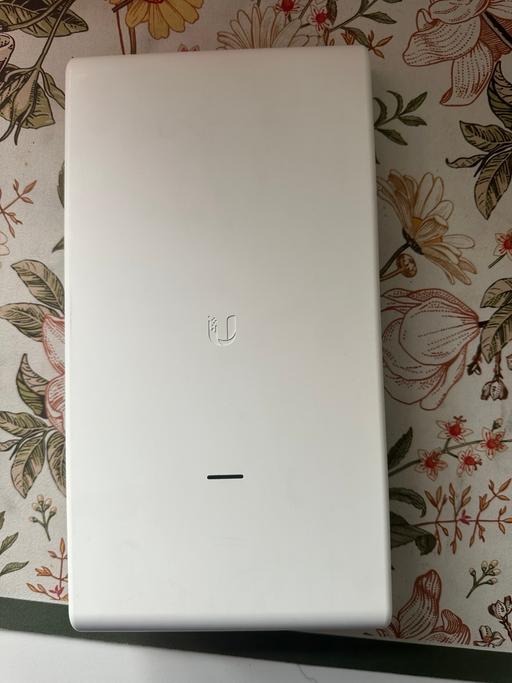 Buy & Sell Essex Thurrock - Essex - Photos for Unifi UAP AC Mesh Pro Access Point USED