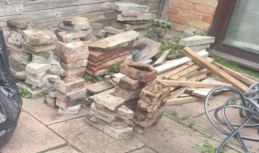 Buy & Sell Essex Basildon - Photos for Wood Pieces, Garden Concrete Slabs, Bricks