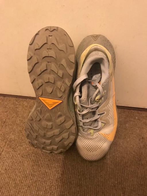 Buy & Sell North London Colney Hatch - N11 - Photos for Nike trainers