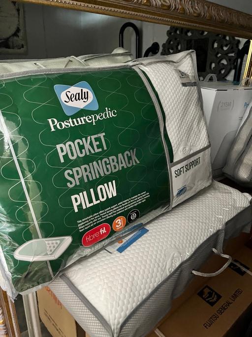 Buy & Sell West Northamptonshire Northampton - NN2 - Photos for Brand new spring back pillow