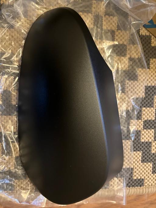 Vehicles East London Havering - Photos for Toyota Yaris Wing Mirror Cover