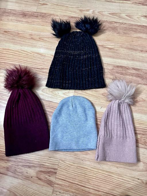 Buy & Sell South West London Earlsfield - South West London - Photos for Set of four beanie hats