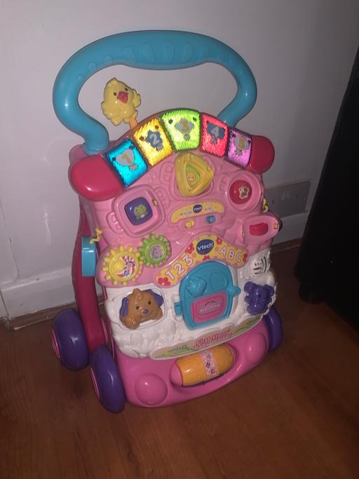 Buy & Sell Barking and Dagenham Dagenham - RM8 - Photos for Baby walker