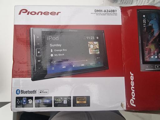 Vehicles West Midlands Birmingham - Photos for PIONEER DMH A240BT DOUBLE DIN STEREO