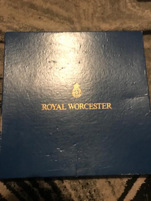 Buy & Sell West Yorkshire Leeds - Photos for Royal worcester plate