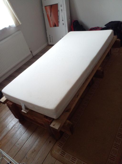 Buy & Sell Derbyshire South Derbyshire - Photos for bed three quarter 6 foot 6