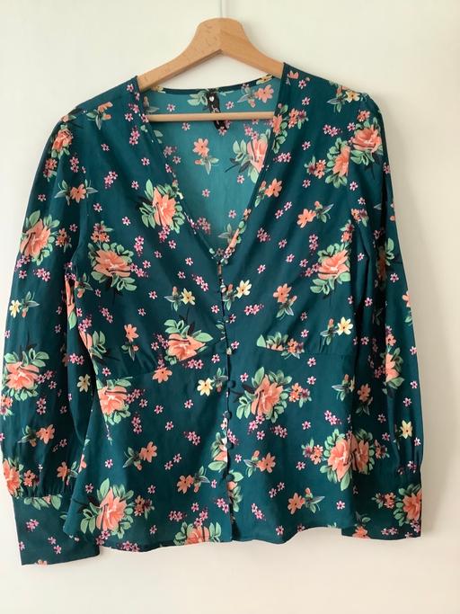 Buy & Sell South West London Sutton - Photos for Teal Floral Blouse from Influence in Size 12.