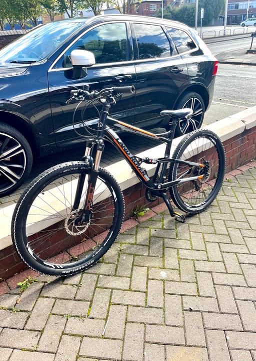 Buy & Sell West Midlands Sandwell - Photos for Rare Land Rover dynamic dual suspension MTB