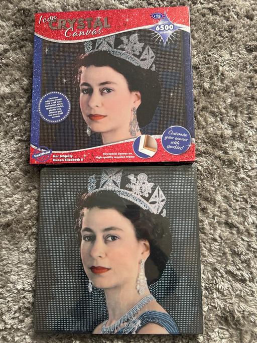 further learning Merseyside Knowsley - Photos for Crystal creations Queen Elizabeth 11 . New