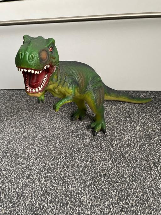 Buy & Sell Hertfordshire Broxbourne - Photos for Toy dinosaur T rex.