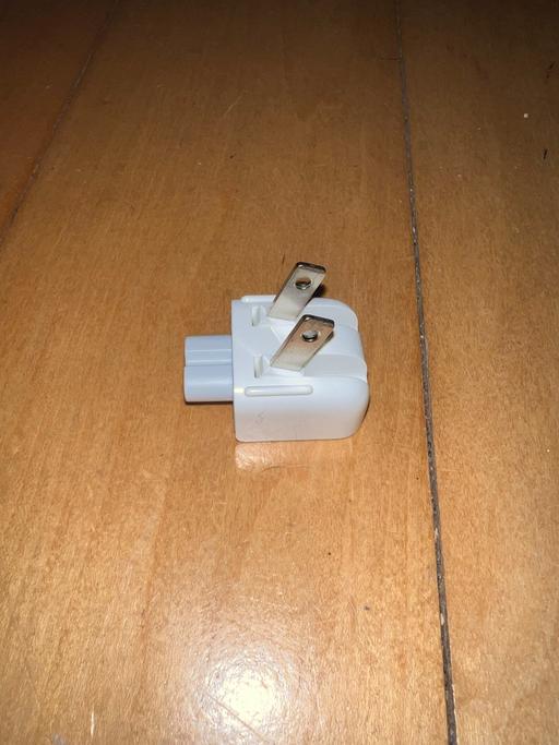 Buy & Sell North West London Willesden Green - North West London - Photos for Apple Plug 2 Pin Flat Adapter for Macbook