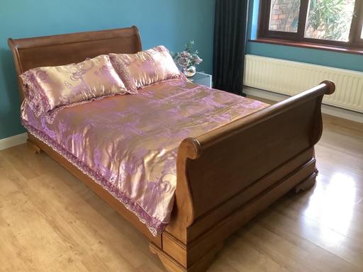 Buy & Sell South East London Rotherhithe - South East London - Photos for Solid Wood Double Bed Frame 4FT £245