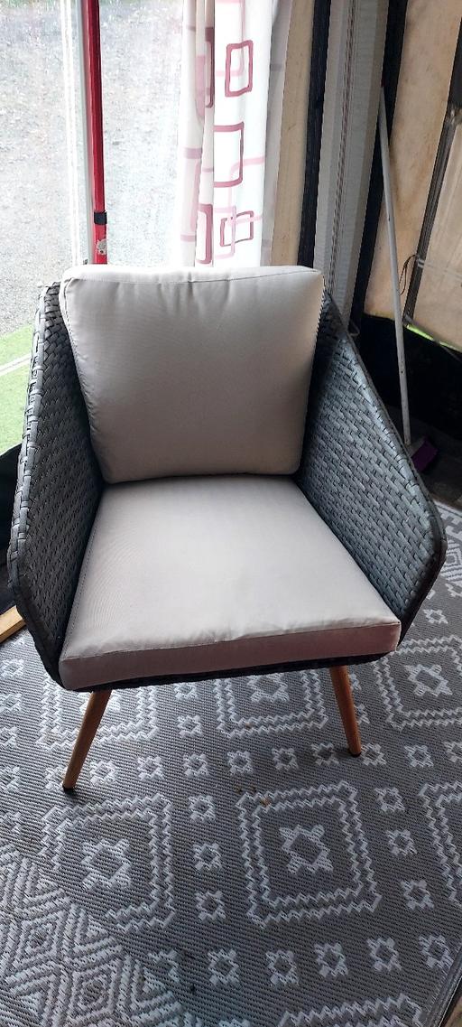 Buy & Sell West Midlands Dudley - Photos for wicker set, sofa + 2 chairs and glass table.