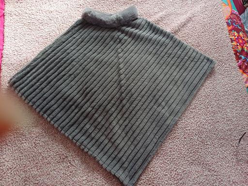 Buy & Sell Kent Medway - Kent - Photos for Adult Poncho