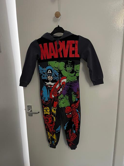 Buy & Sell Nottinghamshire Ashfield - Photos for Marvel onesie age 5-6