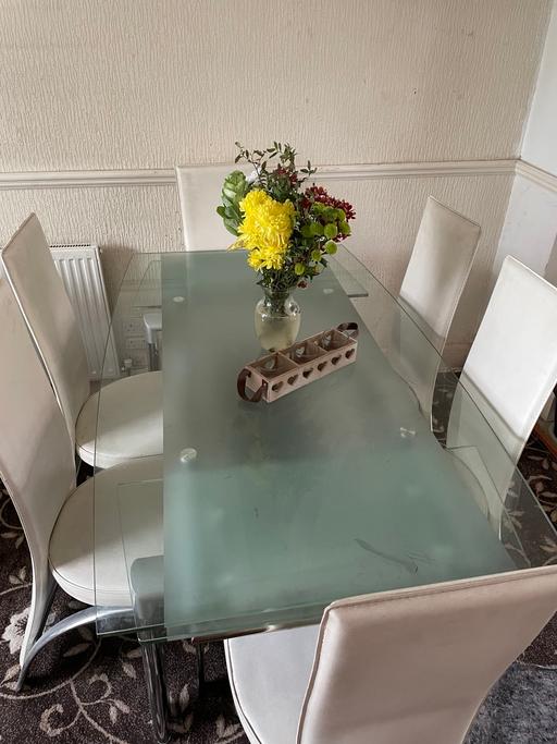 Buy & Sell West Midlands Birmingham - Photos for Dining table and 6 chairs