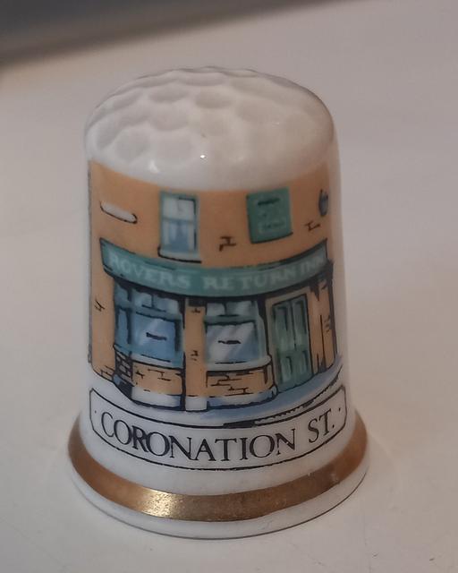 Buy & Sell Merseyside Saint Helens - Photos for Bone china coronation Street thimble