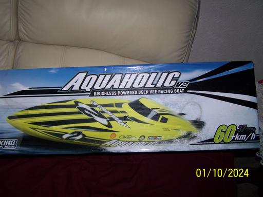 Buy & Sell Somerset Cannington - Somerset - Photos for AQUAHOLIC V2 RACE BOAT BOXED