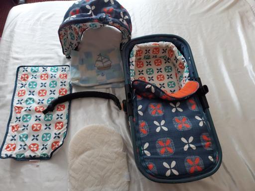 Buy & Sell East London Little Ilford - East London - Photos for Crosatto car seat,push seat and 3 rain covers