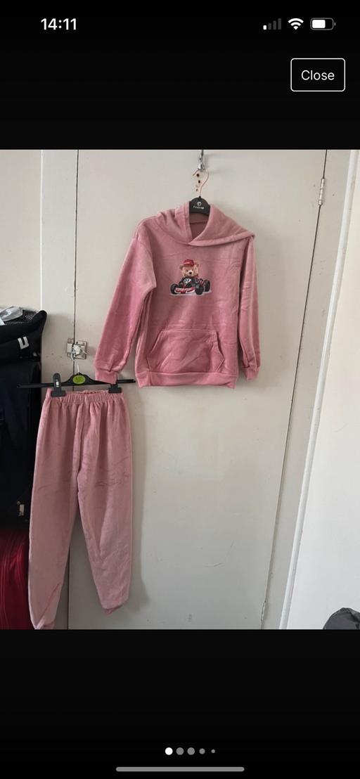 Buy & Sell South West London Streatham Common - South West London - Photos for Brand new girl’s velvet set size 6-8 year