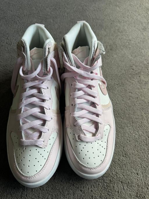 Buy & Sell North London Pentonville - North London - Photos for Nike ladies trainers