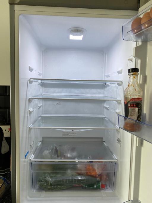 Buy & Sell East London Highams Park - East London - Photos for Beko fridge freezer