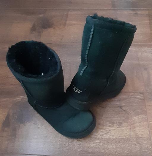 Buy & Sell South West London Colliers Wood - South West London - Photos for Kids UGG winter boots, size 10