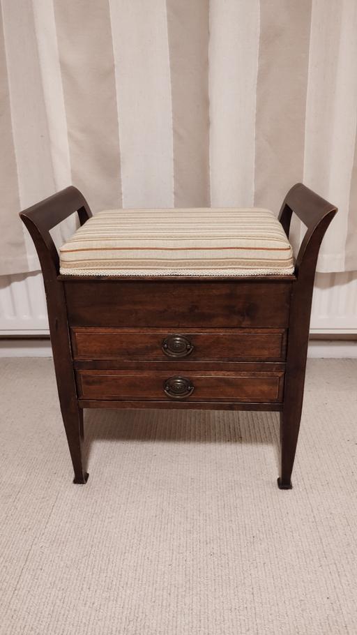 Buy & Sell Staffordshire Stafford - Photos for Antique Solid Wood Stool - Storage Under Seat