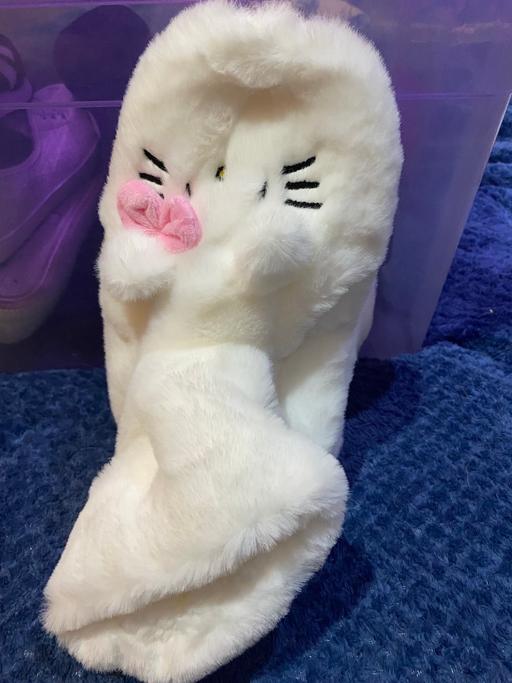 Buy & Sell West Midlands Walsall - Photos for Hello Kitty slippers size 6-8