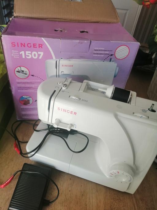 Classes West Yorkshire Calderdale - Photos for singer 1057 sewing machine with foot pedal