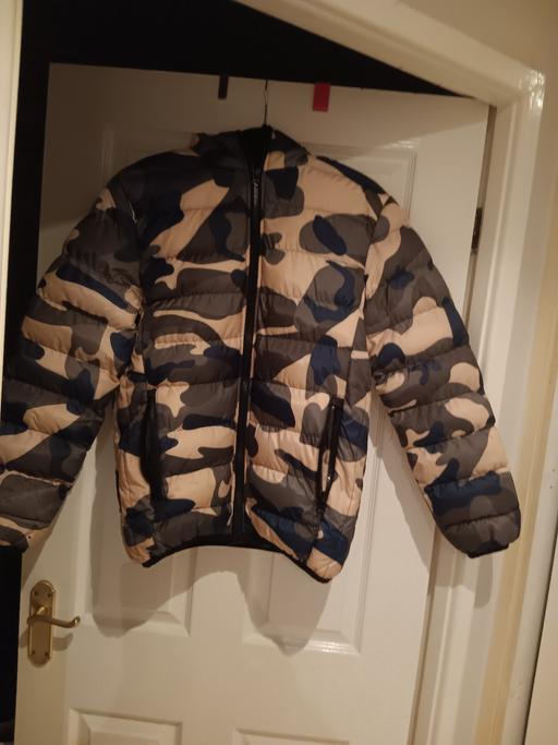 Buy & Sell West Yorkshire Wakefield - Photos for Puffy khaki jacket ..