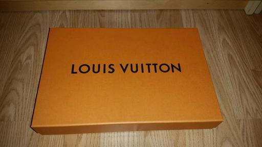 courses North West London Harrow - Photos for Louis Vuitton Magnetic Closure Gift Box&Bag