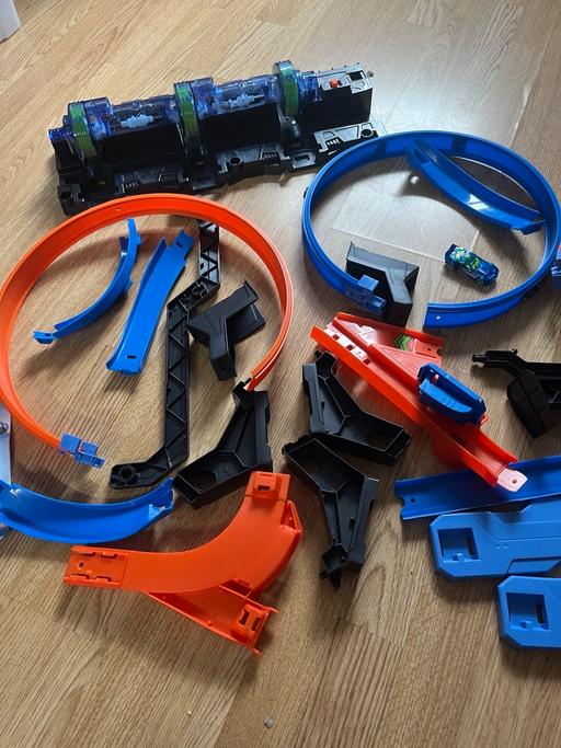 Buy & Sell Barking and Dagenham Romford - Barking and Dagenham - Photos for Hot Wheels Action Play Set