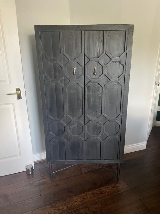 Buy & Sell North London Manor House - North London - Photos for Wooden Cabinet / Sideboard (pine wood)