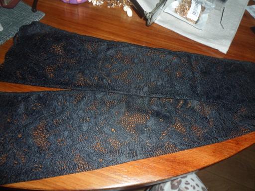 Buy & Sell Greater Manchester Manchester - Photos for LADIES PAIR OF LACY ARM SLEEVES NEW