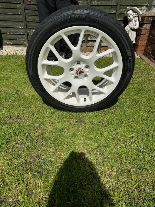 Vehicles West Midlands Dudley - Photos for White alloy wheels for sale