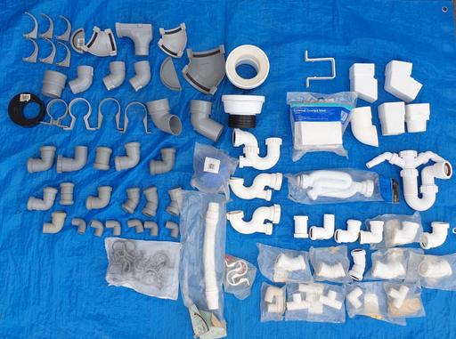 Buy & Sell West Midlands Dudley - Photos for Job Lot Plumbing Fittings Plastic WasteGutter